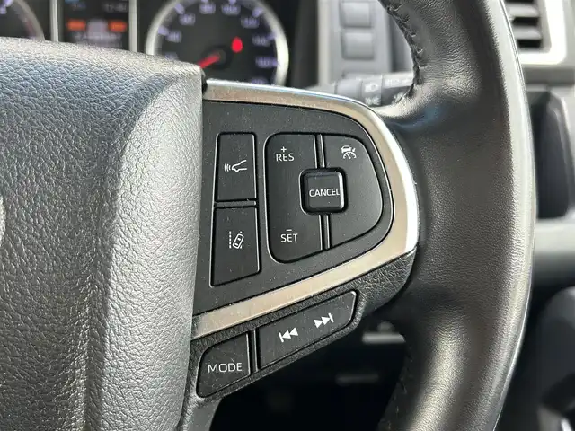 トヨタ グランエース プレミアム 茨城県 2020(令2)年 4.2万km ブラック 純正ディスプレイオーディオ(AM/FM/BT/TV/Miracast)/全方位カメラ/ETC/ドライブレコーダー/追従型クルーズコントロール/両側パワースライドドア/レザーシート/1、2列目シートヒーター/パワーシート/オットマン/LED/純正アルミホイール/レーンキープアシスト/デジタルインナーミラー/オートライト