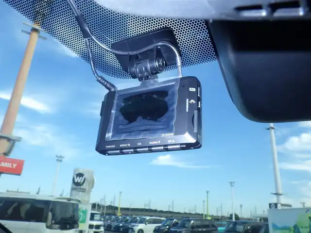 トヨタ アルファードハイブリット Z 千葉県 2024(令6)年 4.4万km プラチナホワイトパールマイカ Toyota Safety Sense/・プリクラッシュセーフティ/・レーンディパーチャーアラート/・オートハイビーム/・レーダークルーズコントロール/・ブラインドスポットモニター/トヨタチームメイト/モデリスタエアロ/モデリスタシグネイチャーイルミ/左右独立ムーンルーフ/パワーバックドア/両側パワースライドドア/ユニバーサルステップ/純正コネクティッドナビ/地デジTV/【Bluetooth接続】/【Apple CarPlay　Android Auto対応】/パノラミックビューモニター/フリップダウンモニター（V13T-R72F）/置くだけ充電/ドライブレコーダー（前後撮影）【TZ-DR210】/コンビハンドル/ステアリングスイッチ/各席エアシート/シートヒーター/前席パワーシート/デジタルインナーミラー/ETC（2.0）/LEDヘッドライト/フォグライト/ウインカーミラー/クリアランスソナー/純正18インチアルミホイル/サイド/カーテンエアバッグ/スマートキー