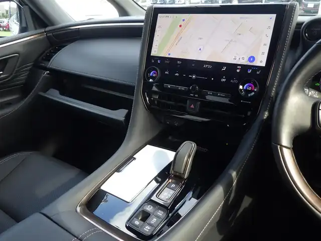 トヨタ アルファードハイブリット Z 千葉県 2024(令6)年 4.4万km プラチナホワイトパールマイカ Toyota Safety Sense/・プリクラッシュセーフティ/・レーンディパーチャーアラート/・オートハイビーム/・レーダークルーズコントロール/・ブラインドスポットモニター/トヨタチームメイト/モデリスタエアロ/モデリスタシグネイチャーイルミ/左右独立ムーンルーフ/パワーバックドア/両側パワースライドドア/ユニバーサルステップ/純正コネクティッドナビ/地デジTV/【Bluetooth接続】/【Apple CarPlay　Android Auto対応】/パノラミックビューモニター/フリップダウンモニター（V13T-R72F）/置くだけ充電/ドライブレコーダー（前後撮影）【TZ-DR210】/コンビハンドル/ステアリングスイッチ/各席エアシート/シートヒーター/前席パワーシート/デジタルインナーミラー/ETC（2.0）/LEDヘッドライト/フォグライト/ウインカーミラー/クリアランスソナー/純正18インチアルミホイル/サイド/カーテンエアバッグ/スマートキー