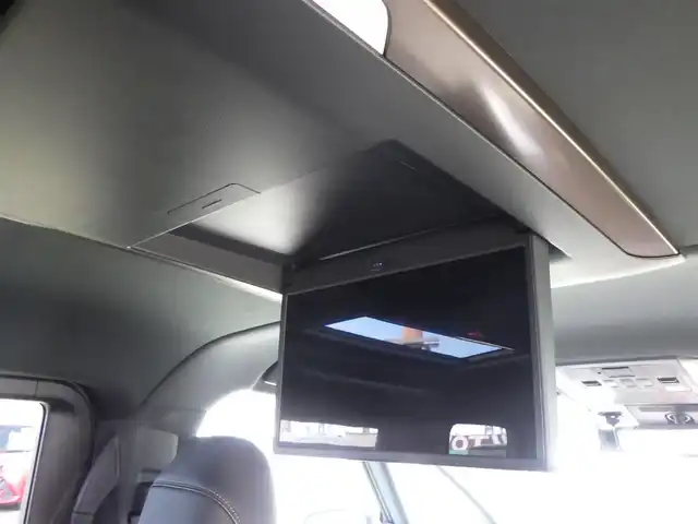 トヨタ アルファードハイブリット Z 千葉県 2024(令6)年 4.4万km プラチナホワイトパールマイカ Toyota Safety Sense/・プリクラッシュセーフティ/・レーンディパーチャーアラート/・オートハイビーム/・レーダークルーズコントロール/・ブラインドスポットモニター/トヨタチームメイト/モデリスタエアロ/モデリスタシグネイチャーイルミ/左右独立ムーンルーフ/パワーバックドア/両側パワースライドドア/ユニバーサルステップ/純正コネクティッドナビ/地デジTV/【Bluetooth接続】/【Apple CarPlay　Android Auto対応】/パノラミックビューモニター/フリップダウンモニター（V13T-R72F）/置くだけ充電/ドライブレコーダー（前後撮影）【TZ-DR210】/コンビハンドル/ステアリングスイッチ/各席エアシート/シートヒーター/前席パワーシート/デジタルインナーミラー/ETC（2.0）/LEDヘッドライト/フォグライト/ウインカーミラー/クリアランスソナー/純正18インチアルミホイル/サイド/カーテンエアバッグ/スマートキー