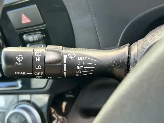 トヨタ アクア S 和歌山県 2015(平27)年 8.7万km シルバーM 純正7インチナビ（NSZN-Y64T)/バックカメラ/フルセグTV/横滑り防止/ABS/ビルトインETC/ドアバイザー/リモコンキー/LEDヘッドライト