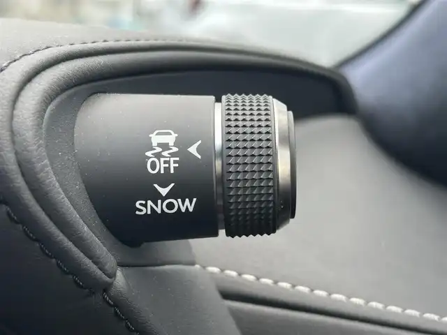 レクサス ＬＳ 500 Fスポーツ 長崎県 2018(平30)年 4.2万km ホワイトノーヴァガラスフレーク 純正ナビ（ＢＴ／フルセグＴＶ／ＣＤ／ＤＶＤ／ＦＭ／ＡＭ）/ＴＲＤエアロ/ＴＲＤマフラー/オレンジキャリパー/サンルーフ/マークレビンソン/デジタルインナーミラー/全方位モニター/ＥＴＣ/シートヒーター/ベンチレーション/パドルシフト/全ドアイージークローザー/ヘッドアップディスプレイ/ＢＳＭ