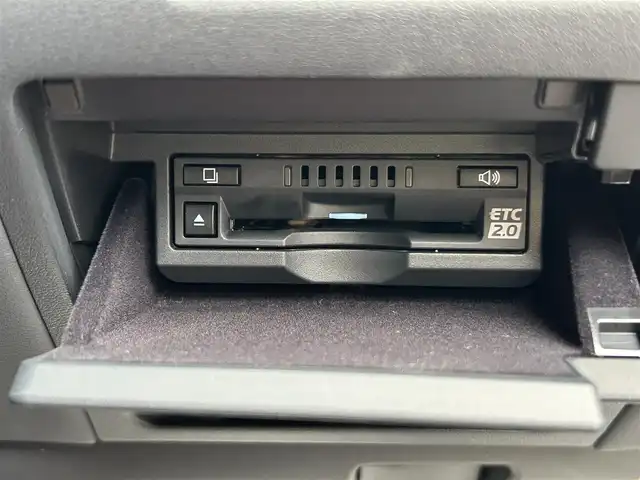 レクサス ＬＳ 500 Fスポーツ 長崎県 2018(平30)年 4.2万km ホワイトノーヴァガラスフレーク 純正ナビ（ＢＴ／フルセグＴＶ／ＣＤ／ＤＶＤ／ＦＭ／ＡＭ）/ＴＲＤエアロ/ＴＲＤマフラー/オレンジキャリパー/サンルーフ/マークレビンソン/デジタルインナーミラー/全方位モニター/ＥＴＣ/シートヒーター/ベンチレーション/パドルシフト/全ドアイージークローザー/ヘッドアップディスプレイ/ＢＳＭ