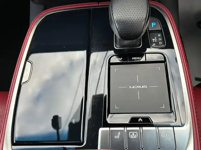 レクサス ＬＳ 500 Fスポーツ 長崎県 2018(平30)年 4.2万km ホワイトノーヴァガラスフレーク 純正ナビ（ＢＴ／フルセグＴＶ／ＣＤ／ＤＶＤ／ＦＭ／ＡＭ）/ＴＲＤエアロ/ＴＲＤマフラー/オレンジキャリパー/サンルーフ/マークレビンソン/デジタルインナーミラー/全方位モニター/ＥＴＣ/シートヒーター/ベンチレーション/パドルシフト/全ドアイージークローザー/ヘッドアップディスプレイ/ＢＳＭ