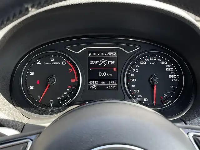 車両画像10