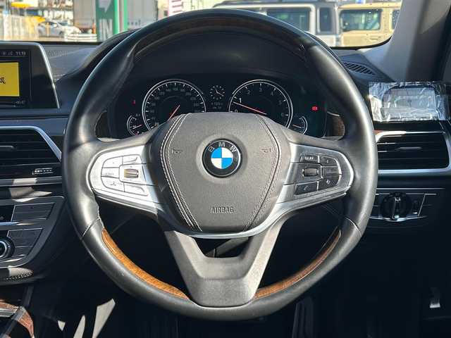 ＢＭＷ ７４０ｉ