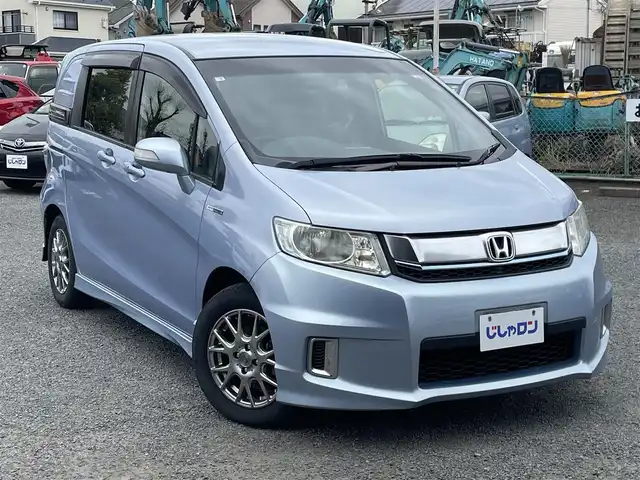 ホンダ フリード スパイク ハイブリット ジャストセレクション 神奈川県 2014(平26)年 10.8万km プレミアムブルーオパールメタリック (株)IDOMが運営する【じしゃロン秦野店】の自社ローン専用車両になります。こちらは現金またはオートローンご利用時の価格です。自社ローンご希望の方は別途その旨お申付け下さい/メモリナビ/バックカメラ/両側パワースライドドア/ETC