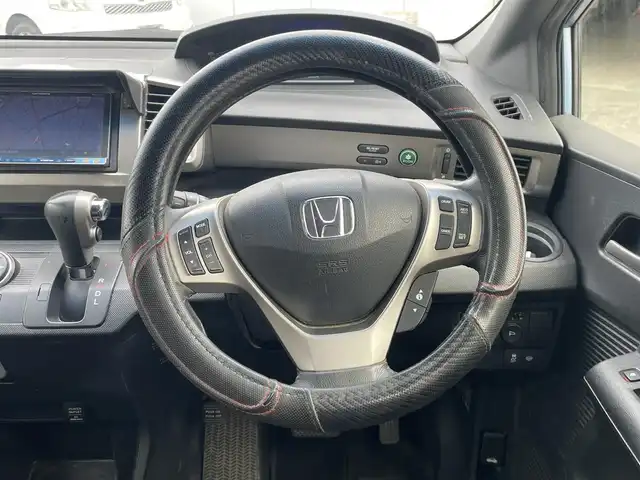 ホンダ フリード スパイク ハイブリット ジャストセレクション 神奈川県 2014(平26)年 10.8万km プレミアムブルーオパールメタリック (株)IDOMが運営する【じしゃロン秦野店】の自社ローン専用車両になります。こちらは現金またはオートローンご利用時の価格です。自社ローンご希望の方は別途その旨お申付け下さい/メモリナビ/バックカメラ/両側パワースライドドア/ETC