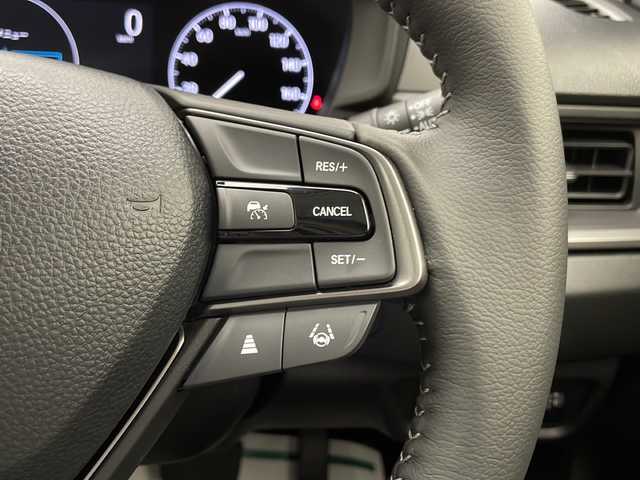 ホンダ ＷＲ－Ｖ Z+ 宮崎県 2024(令6)年 0.1万km未満 プラチナホワイトパール 禁煙車/ホンダセンシング/純正17インチアルミ/純正LEDオートライト/純正LEDフォグ/アダプティブクルーズコントロール/レーンディパーチャーアラート/クリアランスソナー/パドルシフト/ハーフレザーシート/ウインカードアミラー/本革巻ハンドル/オートエアコン/スマートキー/プッシュエンジンスタート/スペアキー/新車時保証書/取扱い説明書