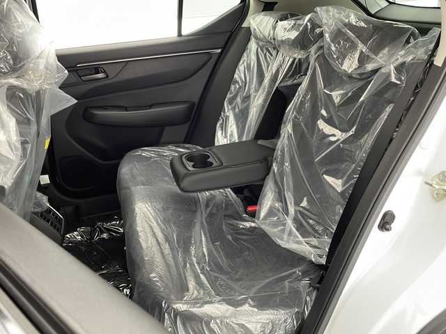 ホンダ ＷＲ－Ｖ Z+ 宮崎県 2024(令6)年 0.1万km未満 プラチナホワイトパール 禁煙車/ホンダセンシング/純正17インチアルミ/純正LEDオートライト/純正LEDフォグ/アダプティブクルーズコントロール/レーンディパーチャーアラート/クリアランスソナー/パドルシフト/ハーフレザーシート/ウインカードアミラー/本革巻ハンドル/オートエアコン/スマートキー/プッシュエンジンスタート/スペアキー/新車時保証書/取扱い説明書