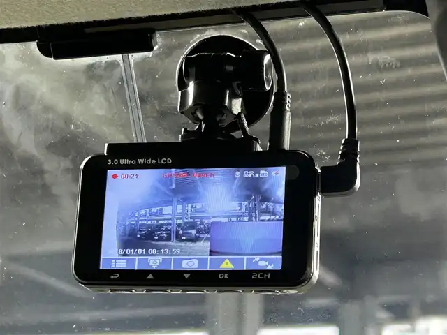 スズキ スペーシア カスタム HYBRID XS ターボ 大阪府 2019(平31)年 2.9万km ピュアホワイトP 純正ナビ(フルセグ/DVD再生/Bluetooth) バックカメラ ETC 両側パワースライドドア 衝突軽減 クルコン クリアランスソナー レコーンアシスト ハーフレザー シートヒーター 前後ドラレコ