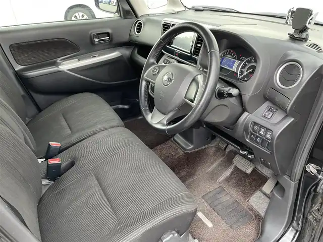 日産 デイズ ルークス ハイウェイスターX Gパッケージ 愛知県 2015(平27)年 4.8万km ブラック ・純正SDメモリーナビ/・全方位カメラ/・フルセグTV/・CD/DVD再生/・ETC/・Bluetooth/USB接続/・両側パワースライドドア/・純正フロアマット/・ベンチシート/・純正１５インチアルミホイール/・横滑り防止装置/・衝突軽減ブレーキ/・ドライブレコーダー（前）/・スマートキー/・プッシュスタート