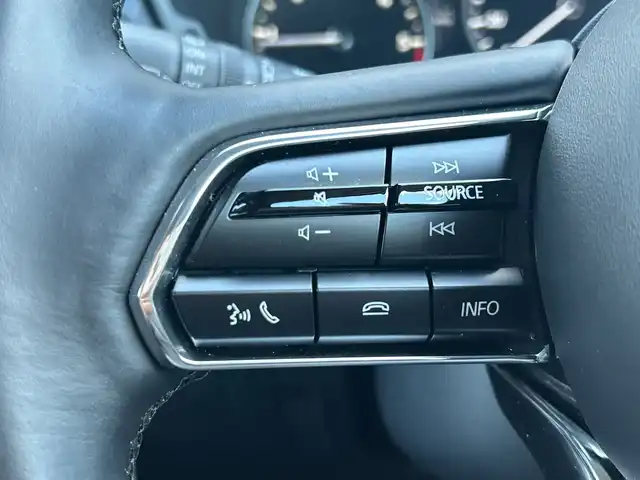 マツダ ＣＸ－６０ XD Sパッケージ 千葉県 2023(令5)年 0.7万km ジェットブラックマイカ 純正12.3インチナビ/(フルセグTV Bluetooth AppleCarPlay Androidauto)/全方位カメラ/衝突被害軽減システム/車線逸脱警報/レーダークルーズコントロール/ブラインドスポットモニター/横滑り防止装置/ETC/ドライブレコーダー/アイドリングストップ/LEDヘッドライト/オートライト/ウィンカーミラー/電動格納ミラー/純正18インチAW/シートヒーター/ステアリングヒーター/プッシュスタート/スマートキー/フロアマット