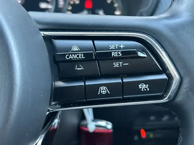 マツダ ＣＸ－６０ XD Sパッケージ 千葉県 2023(令5)年 0.7万km ジェットブラックマイカ 純正12.3インチナビ/(フルセグTV Bluetooth AppleCarPlay Androidauto)/全方位カメラ/衝突被害軽減システム/車線逸脱警報/レーダークルーズコントロール/ブラインドスポットモニター/横滑り防止装置/ETC/ドライブレコーダー/アイドリングストップ/LEDヘッドライト/オートライト/ウィンカーミラー/電動格納ミラー/純正18インチAW/シートヒーター/ステアリングヒーター/プッシュスタート/スマートキー/フロアマット
