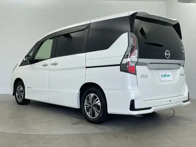 日産 セレナ e－パワー ハイウェイスター V 鹿児島県 2020(令2)年 2.4万km ブリリアントホワイトパール 純正9インチナビ/（AM/FM/CD/DVD/Bluetooth)/フルセグTV/アラウンドビューモニター/フリップダウンモニター/プロパイロット/両側パワースライドドア/ハンズフリーオートスライド/前席シートヒーター/ステアリングヒーター/ステアリングリモコン/横滑り防止/衝突被害軽減ブレーキ/クルーズコントロール/レーンキープアシスト/オートライト/前後コーナーセンサー/LEDヘッドライト/フォグランプ/フロアマット/純正15インチアルミ/プッシュスタート