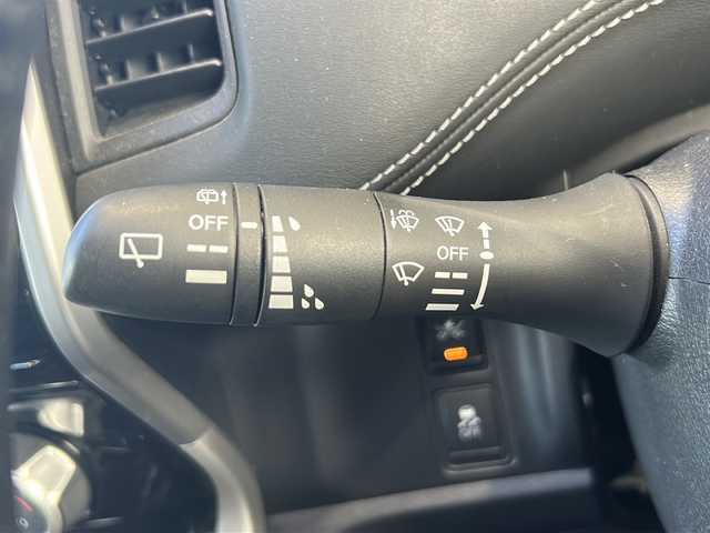 日産 セレナ ハイウェイスター Vセレクション 静岡県 2017(平29)年 7.1万km ダイヤモンドブラック カロッツェリアナビ/・フルセグTV/・CD/DVD/・SD/・Bluetooth/・FM/AM/主要装備/・アルパインフリップダウン/・両側パワスラ(ハンズフリー機能付)/・アラウンドビューモニター/・ＥＴＣ/・ＬＥＤヘッドライト/・フォグランプ/・クルーズコントロール/・エマージェンシーブレーキ/・アイドリングストップ/・横滑り防止装置/・パーキングアシスト/・リアオートエアコン/・サイドカーテンエアバッグ