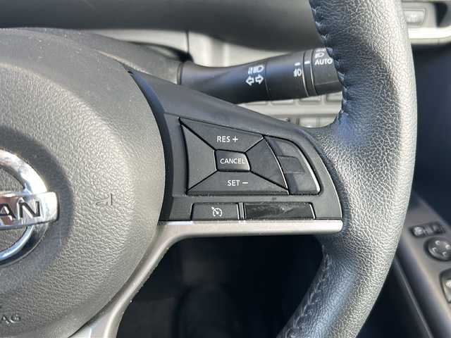 日産 セレナ ハイウェイスター Vセレクション 静岡県 2017(平29)年 7.1万km ダイヤモンドブラック カロッツェリアナビ/・フルセグTV/・CD/DVD/・SD/・Bluetooth/・FM/AM/主要装備/・アルパインフリップダウン/・両側パワスラ(ハンズフリー機能付)/・アラウンドビューモニター/・ＥＴＣ/・ＬＥＤヘッドライト/・フォグランプ/・クルーズコントロール/・エマージェンシーブレーキ/・アイドリングストップ/・横滑り防止装置/・パーキングアシスト/・リアオートエアコン/・サイドカーテンエアバッグ