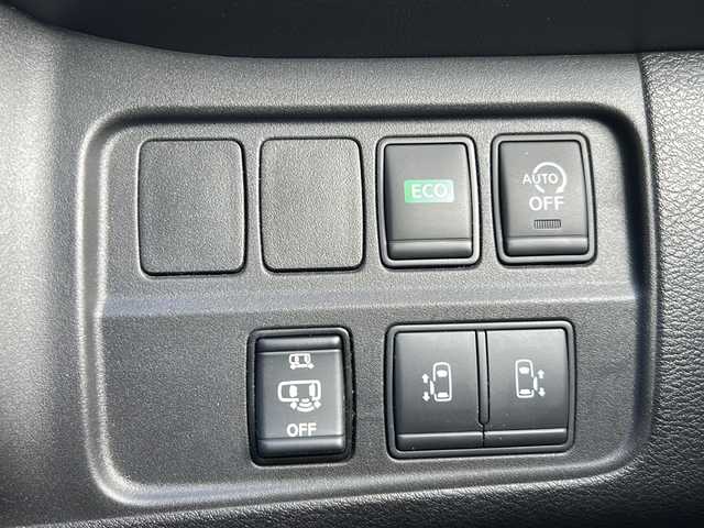 日産 セレナ ハイウェイスター Vセレクション 静岡県 2017(平29)年 7.1万km ダイヤモンドブラック カロッツェリアナビ/・フルセグTV/・CD/DVD/・SD/・Bluetooth/・FM/AM/主要装備/・アルパインフリップダウン/・両側パワスラ(ハンズフリー機能付)/・アラウンドビューモニター/・ＥＴＣ/・ＬＥＤヘッドライト/・フォグランプ/・クルーズコントロール/・エマージェンシーブレーキ/・アイドリングストップ/・横滑り防止装置/・パーキングアシスト/・リアオートエアコン/・サイドカーテンエアバッグ
