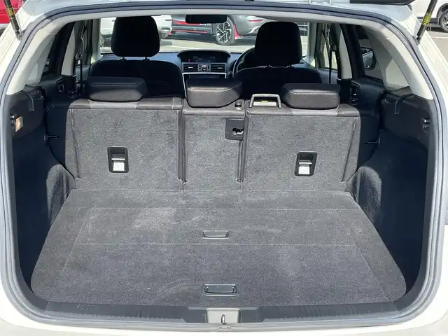 スバル レヴォーグ 1．6GT アイサイト 道央・札幌 2019(令1)年 5万km クリスタルホワイトP ４WD/社外メモリーナビ/CD/DVD/BT/フルセグ/アイサイト/衝突被害軽減ブレーキ/横滑り防止装置/レーダークルーズコントロール/レーンキープアシスト/リアパーキングセンサー/バックカメラ/ETC/ドライブレコーダー/アイドリングストップ/SI-DRIVE/D席パワーシート/革巻きステアリング/ステアリングリモコン/電動パーキング/オートブレーキホールド/パドルシフト/プッシュスタート/スマートキー/LEDヘッドライト/オートライト/フォグランプ/電動格納ミラー/ヒーテッドドアミラー/ウィンカーミラー/フロアマット/スペアキー/レンタカー登録