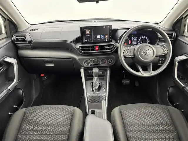 トヨタ ライズ XS 福岡県 2019(令1)年 3.1万km シャイニングホワイトパール 純正９型ディスプレイオーディオ／フルセグＴＶ　/バックカメラ　/ＥＴＣ　/前方ドライブレコーダー　/コーナーセンサー　/衝突軽減ブレーキ　/レーンキープアシスト　/アイドリングストップ　/横滑り防止装置　/ＭＴモード付ＡＴ　/ＬＥＤヘッドライト