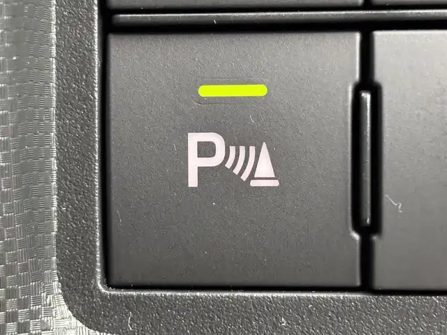 トヨタ ライズ XS 福岡県 2019(令1)年 3.1万km シャイニングホワイトパール 純正９型ディスプレイオーディオ／フルセグＴＶ　/バックカメラ　/ＥＴＣ　/前方ドライブレコーダー　/コーナーセンサー　/衝突軽減ブレーキ　/レーンキープアシスト　/アイドリングストップ　/横滑り防止装置　/ＭＴモード付ＡＴ　/ＬＥＤヘッドライト