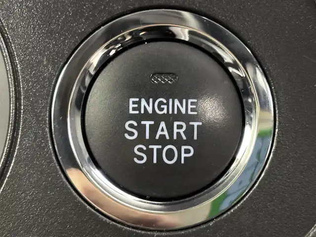 トヨタ ライズ XS 福岡県 2019(令1)年 3.1万km シャイニングホワイトパール 純正９型ディスプレイオーディオ／フルセグＴＶ　/バックカメラ　/ＥＴＣ　/前方ドライブレコーダー　/コーナーセンサー　/衝突軽減ブレーキ　/レーンキープアシスト　/アイドリングストップ　/横滑り防止装置　/ＭＴモード付ＡＴ　/ＬＥＤヘッドライト