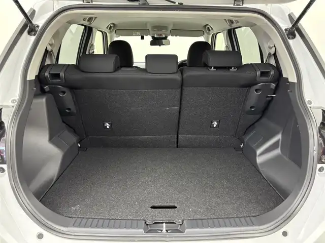 トヨタ ライズ XS 福岡県 2019(令1)年 3.1万km シャイニングホワイトパール 純正９型ディスプレイオーディオ／フルセグＴＶ　/バックカメラ　/ＥＴＣ　/前方ドライブレコーダー　/コーナーセンサー　/衝突軽減ブレーキ　/レーンキープアシスト　/アイドリングストップ　/横滑り防止装置　/ＭＴモード付ＡＴ　/ＬＥＤヘッドライト