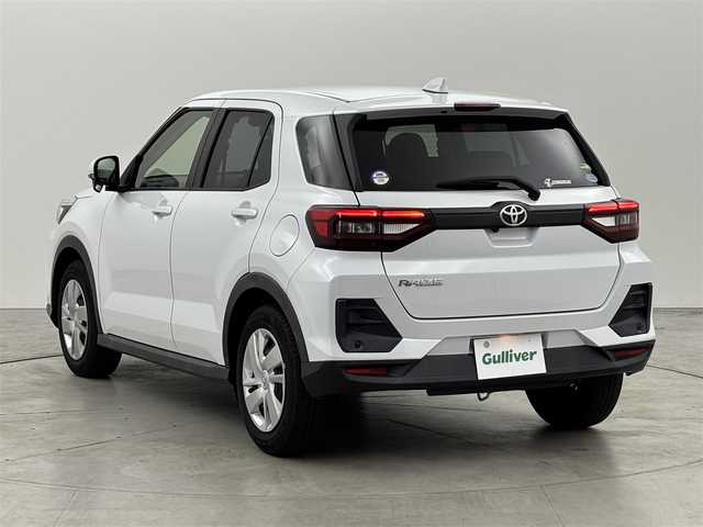 トヨタ ライズ XS 福岡県 2019(令1)年 3.1万km シャイニングホワイトパール 純正９型ディスプレイオーディオ／フルセグＴＶ　/バックカメラ　/ＥＴＣ　/前方ドライブレコーダー　/コーナーセンサー　/衝突軽減ブレーキ　/レーンキープアシスト　/アイドリングストップ　/横滑り防止装置　/ＭＴモード付ＡＴ　/ＬＥＤヘッドライト