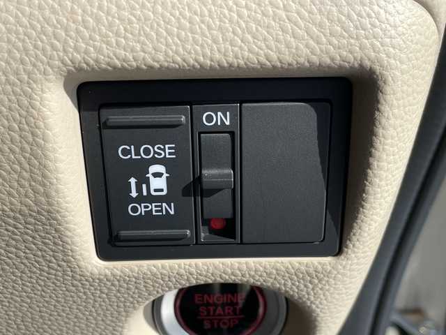 ホンダ Ｎ ＢＯＸ G EX ホンダセンシング 愛知県 2020(令2)年 2.5万km プレミアムアイボリーパールⅡ ホンダセンシング/純正ナビ/片側パワースライド/レーダークルーズコントロール/フルセグ/ＣＤ/Bluetooth/バックカメラ/コーナーセンサー/LEDヘッドライト/オートマチックハイビーム/ドライブレコーダー/ETC/ステアリングスイッチ/スマートキー/プッシュスタート