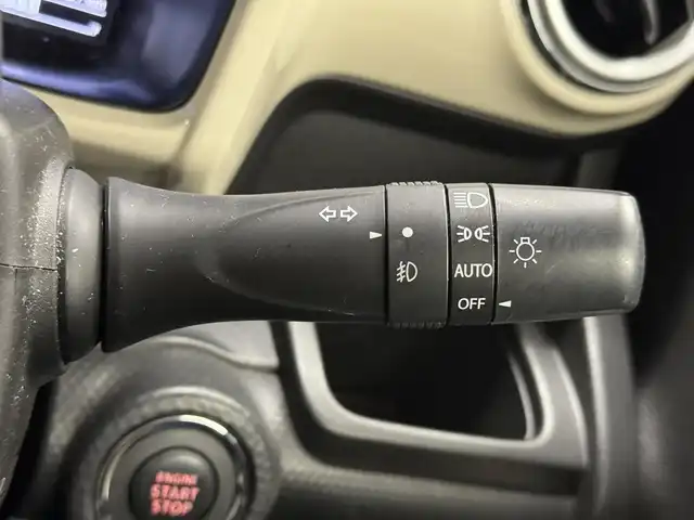 スズキ クロスビー HYBRID MZ 三重県 2019(令1)年 1.9万km スーパーブラックパール 3トーンコーディネート マイルドハイブリッド/FF/MTモード付インパネ6AT/純正 8インチナビ CN-RZ843/（FM/AM/SD/iPod/TV/USB/Bluetooth/MEMORY MUSIC/CD/DVD/VTR）/【OP】全方位モニター/ドライブレコーダー 前方/ビルトイン ETC/安全/・デュアルセンサーブレーキサポート/・誤発進抑制機能（前方・後方）/・車線逸脱警報機能/・ふらつき警報機能/・後退時ブレーキサポート/・リヤパーキングセンサー/・ハイビームアシスト/・ESP（車両走行安定補助システム）/・運転席、助手席、サイド、カーテンエアバッグ/など/装備/・シートヒーター（D/N）/・オートエアコン/・オートライト/・LED ヘッドランプ＆フロントフォグランプ/・パドルシフト/・ステアリングスイッチ/・純正16inAW/・プッシュスタート/・スマートキーx2/・パワーステアリング/・全ドアパワーウインドウ/・取/ナビ取/・【OP】外装色『スーパーブラックパール 3トーンコーディネート［DCD］』/など