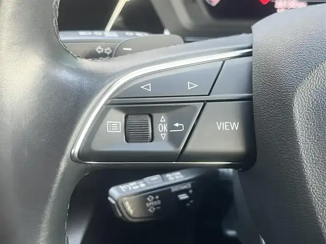 アウディ アウディ Ａ３ セダン 30TFSI アドバンスド 島根県 2021(令3)年 3.7万km ブリリアントレッド 純正ナビ/フルセグ/Ｂｌｕｅｔｏｏｔｈ接続/ＥＴＣ/バックカメラ/前後コーナーセンサー/追従式クルーズコントロール/衝突軽減システム/横滑り防止/前席パワーシート/シートヒーター/オートヘッドライト/ハイビーム/純正１８インチアルミホイール/純正フロアマット/スマートフォン置くだけ充電