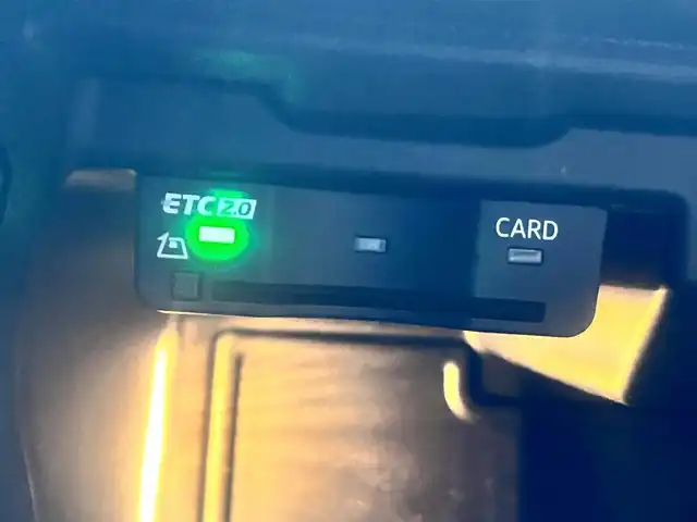 アウディ アウディ Ａ３ セダン 30TFSI アドバンスド 島根県 2021(令3)年 3.7万km ブリリアントレッド 純正ナビ/フルセグ/Ｂｌｕｅｔｏｏｔｈ接続/ＥＴＣ/バックカメラ/前後コーナーセンサー/追従式クルーズコントロール/衝突軽減システム/横滑り防止/前席パワーシート/シートヒーター/オートヘッドライト/ハイビーム/純正１８インチアルミホイール/純正フロアマット/スマートフォン置くだけ充電