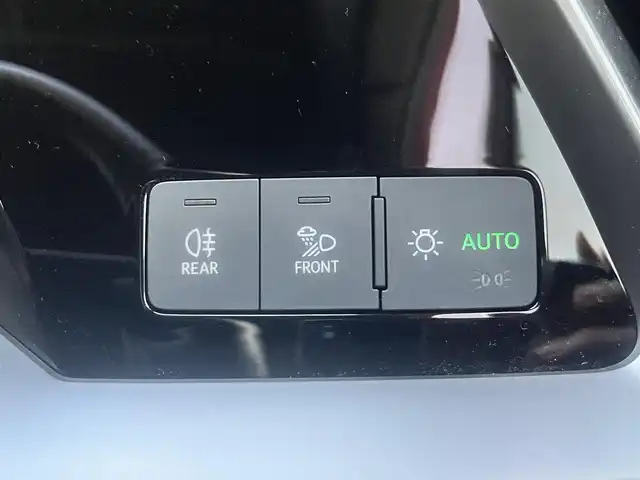 アウディ アウディ Ａ３ セダン 30TFSI アドバンスド 島根県 2021(令3)年 3.7万km ブリリアントレッド 純正ナビ/フルセグ/Ｂｌｕｅｔｏｏｔｈ接続/ＥＴＣ/バックカメラ/前後コーナーセンサー/追従式クルーズコントロール/衝突軽減システム/横滑り防止/前席パワーシート/シートヒーター/オートヘッドライト/ハイビーム/純正１８インチアルミホイール/純正フロアマット/スマートフォン置くだけ充電