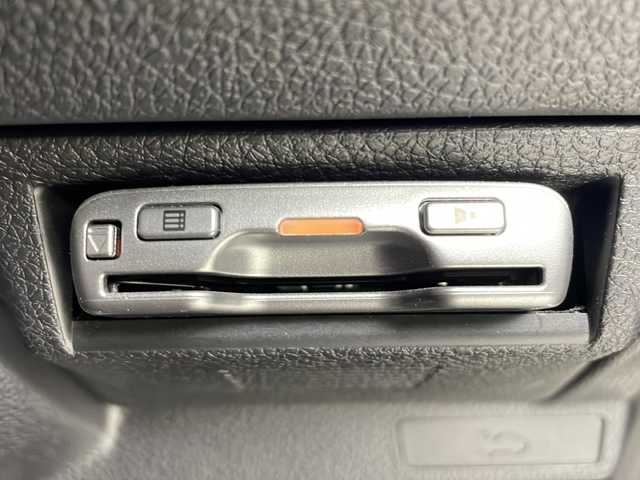 スバル レヴォーグ 1．6STIスポーツアイサイト 茨城県 2017(平29)年 5.5万km クリスタルホワイトP 社外ナビ/フルセグTV/ETC/BSM/デジタルインナーミラー/ドライブレコーダー/追従クルーズコントロール/パドルシフト/パワーシート/シートヒーター/純正18インチアルミホイール/コーナーセンサー/横滑り防止装置/衝突軽減ブレーキ/LEDヘッドライト