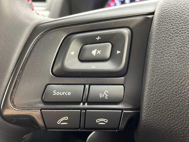 スバル レヴォーグ 1．6STIスポーツアイサイト 茨城県 2017(平29)年 5.5万km クリスタルホワイトP 社外ナビ/フルセグTV/ETC/BSM/デジタルインナーミラー/ドライブレコーダー/追従クルーズコントロール/パドルシフト/パワーシート/シートヒーター/純正18インチアルミホイール/コーナーセンサー/横滑り防止装置/衝突軽減ブレーキ/LEDヘッドライト