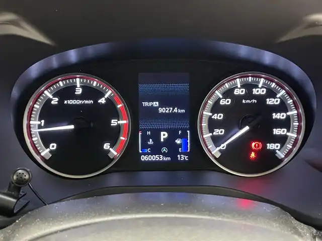 三菱 デリカＤ：５ アーバンギア G 愛知県 2019(平31)年 6万km ダイヤモンドブラックマイカ 社外ナビ　バックカメラ　禁煙　フルセグＴＶ　ＤＶＤ　追従クルコン　パドルシフト　両側パワスラ　ＥＴＣ　ドラレコ　ＵＳＢ　衝突軽減　ＬＥＤオートライト　フォグランプ　純正フロアマット　Ｂｌｕｅｔｏｏｔｈ　電子パーキング　純正１８インチアルミ　プッシュスタート　スマートキー