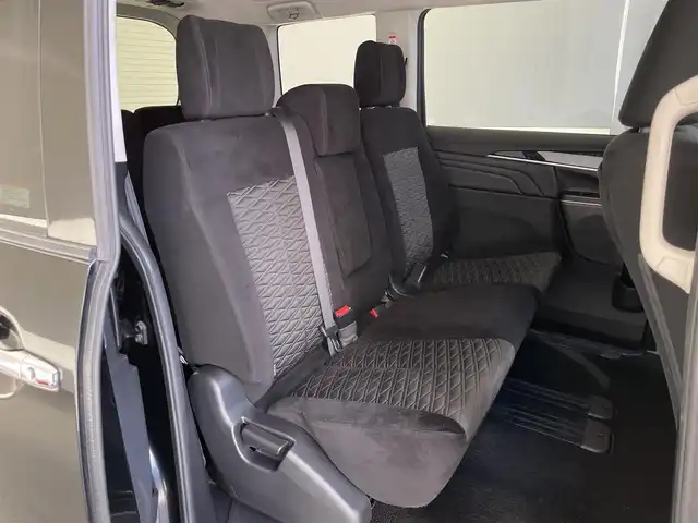 三菱 デリカＤ：５ アーバンギア G 愛知県 2019(平31)年 6万km ダイヤモンドブラックマイカ 社外ナビ　バックカメラ　禁煙　フルセグＴＶ　ＤＶＤ　追従クルコン　パドルシフト　両側パワスラ　ＥＴＣ　ドラレコ　ＵＳＢ　衝突軽減　ＬＥＤオートライト　フォグランプ　純正フロアマット　Ｂｌｕｅｔｏｏｔｈ　電子パーキング　純正１８インチアルミ　プッシュスタート　スマートキー