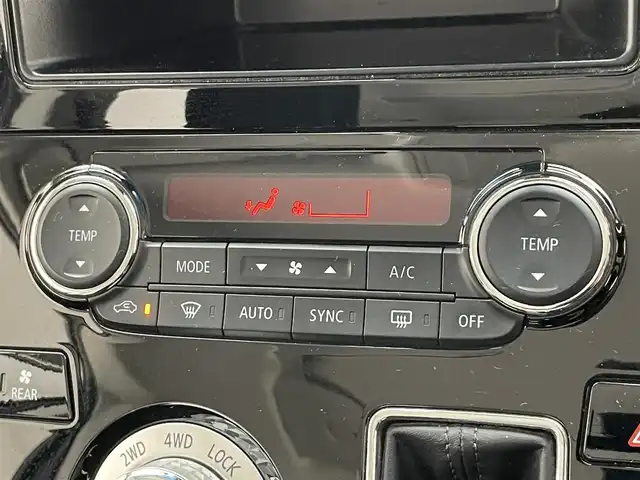 三菱 デリカＤ：５ アーバンギア G 愛知県 2019(平31)年 6万km ダイヤモンドブラックマイカ 社外ナビ　バックカメラ　禁煙　フルセグＴＶ　ＤＶＤ　追従クルコン　パドルシフト　両側パワスラ　ＥＴＣ　ドラレコ　ＵＳＢ　衝突軽減　ＬＥＤオートライト　フォグランプ　純正フロアマット　Ｂｌｕｅｔｏｏｔｈ　電子パーキング　純正１８インチアルミ　プッシュスタート　スマートキー