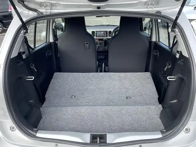 スズキ アルト L 千葉県 2019(令1)年 1.9万km シルキーシルバーメタリック デュアルセンサーブレーキサポート/社外SDナビ【KXM-E503W】/・CD/DVD/MSV/Bluetooth/フルセグTV/車線逸脱警報/運転席シートヒーター/コーナーセンサー/社外ドライブレコーダー/ビルトインETC/キーレスキー/ヘッドライトレベライザー/アイドリングストップ/ドアバイザー/新車時保証書＆取扱説明書