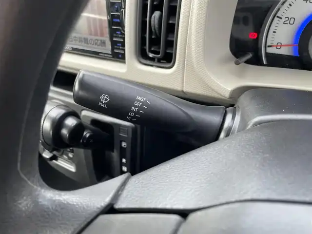 スズキ アルト L 千葉県 2019(令1)年 1.9万km シルキーシルバーメタリック デュアルセンサーブレーキサポート/社外SDナビ【KXM-E503W】/・CD/DVD/MSV/Bluetooth/フルセグTV/車線逸脱警報/運転席シートヒーター/コーナーセンサー/社外ドライブレコーダー/ビルトインETC/キーレスキー/ヘッドライトレベライザー/アイドリングストップ/ドアバイザー/新車時保証書＆取扱説明書