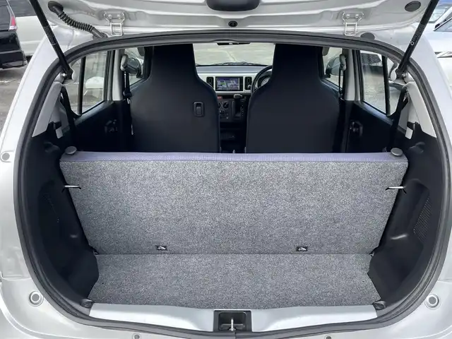 スズキ アルト L 千葉県 2019(令1)年 1.9万km シルキーシルバーメタリック デュアルセンサーブレーキサポート/社外SDナビ【KXM-E503W】/・CD/DVD/MSV/Bluetooth/フルセグTV/車線逸脱警報/運転席シートヒーター/コーナーセンサー/社外ドライブレコーダー/ビルトインETC/キーレスキー/ヘッドライトレベライザー/アイドリングストップ/ドアバイザー/新車時保証書＆取扱説明書