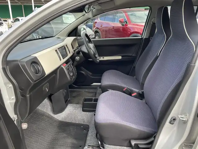 スズキ アルト L 千葉県 2019(令1)年 1.9万km シルキーシルバーメタリック デュアルセンサーブレーキサポート/社外SDナビ【KXM-E503W】/・CD/DVD/MSV/Bluetooth/フルセグTV/車線逸脱警報/運転席シートヒーター/コーナーセンサー/社外ドライブレコーダー/ビルトインETC/キーレスキー/ヘッドライトレベライザー/アイドリングストップ/ドアバイザー/新車時保証書＆取扱説明書