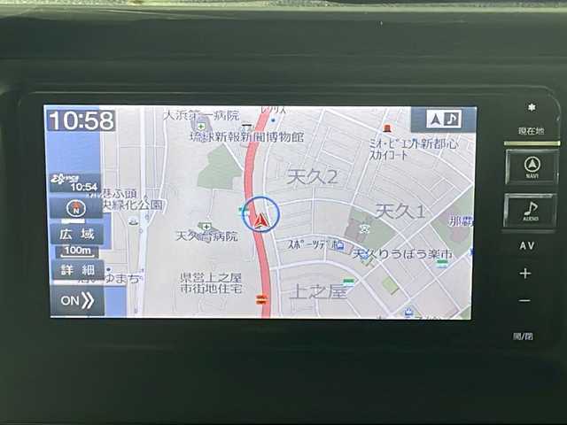 トヨタ ヴォクシー ZS 煌 沖縄県 2018(平30)年 6.3万km ホワイトパールクリスタルシャイン 禁煙車/県外仕入れ/7人乗り/両側パワースライドドア/ALPINEナビ/【CD/DVD/BT/フルセグTV/AM/FM】/バックカメラ/ETC/衝突被害軽減システム/横滑り防止装置/盗難防止装置/クルーズコントロール/オートマチックハイビーム/純正LEDヘッドライト/オートライト/16インチ純正アルミ/スマートキー/スペアキー