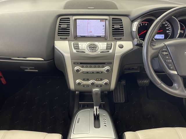 日産 ムラーノ 250XV FOUR Mビアネロ 秋田県 2014(平26)年 6.9万km スーパーブラック 4WD/サンルーフ/ルーフレール/純正ナビ/　（CD/TV/Bluetooth）/バックカメラ/革巻きハンドル/レーダークルーズコントロール/ステアリングスイッチ/レザーシート/前席シートヒーター/電動格納ミラー/横滑り防止装置/プッシュスタート/純正フロアマット/社外アルミホイール/HIDライト/フォグランプ/オートライト/ドアバイザー/スマートキー