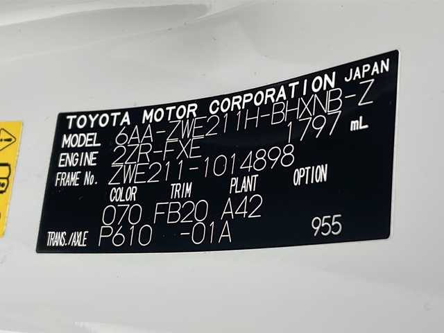 トヨタ カローラ スポーツ ハイブリッドG Z 沖縄県 2019(平31)年 5万km ホワイトパールクリスタルシャイン モデリスタエアロ　/純正９インチナビ(NSZT-Y68T)/(フルセグＴＶ　ＤＶＤ　ＢＴ接続)/バックカメラ　/ＥＴＣ　/前後ドラレコ　/トヨタセーフティセンス(ＴＳＳ)　/ブラインドスポットモニター(ＢＳＭ)　/ステアリングスイッチ　/ＵＳＢポート　/スマートキー　/ドアバイザー　/純正フロアマット　/ウィンカーミラー