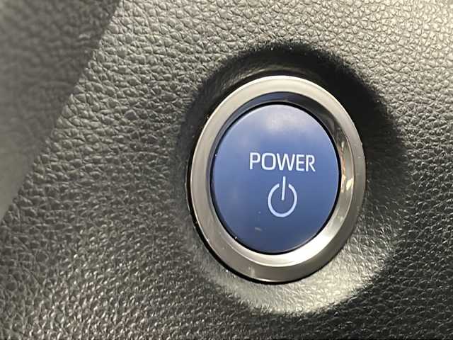 トヨタ カローラ スポーツ ハイブリッドG Z 沖縄県 2019(平31)年 5万km ホワイトパールクリスタルシャイン モデリスタエアロ　/純正９インチナビ(NSZT-Y68T)/(フルセグＴＶ　ＤＶＤ　ＢＴ接続)/バックカメラ　/ＥＴＣ　/前後ドラレコ　/トヨタセーフティセンス(ＴＳＳ)　/ブラインドスポットモニター(ＢＳＭ)　/ステアリングスイッチ　/ＵＳＢポート　/スマートキー　/ドアバイザー　/純正フロアマット　/ウィンカーミラー