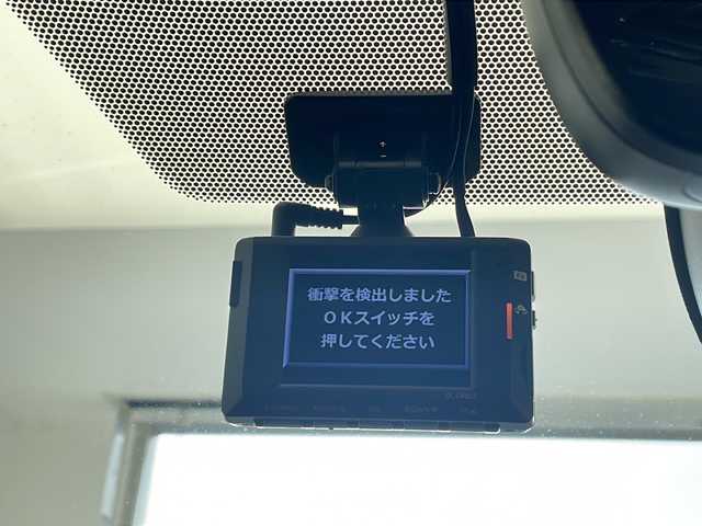 トヨタ カローラ スポーツ ハイブリッドG Z 沖縄県 2019(平31)年 5万km ホワイトパールクリスタルシャイン モデリスタエアロ　/純正９インチナビ(NSZT-Y68T)/(フルセグＴＶ　ＤＶＤ　ＢＴ接続)/バックカメラ　/ＥＴＣ　/前後ドラレコ　/トヨタセーフティセンス(ＴＳＳ)　/ブラインドスポットモニター(ＢＳＭ)　/ステアリングスイッチ　/ＵＳＢポート　/スマートキー　/ドアバイザー　/純正フロアマット　/ウィンカーミラー
