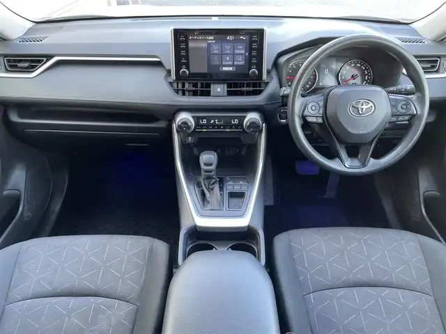 トヨタ ＲＡＶ４ X 茨城県 2021(令3)年 5.1万km ホワイトパールクリスタルシャイン 　モデリスタフルエアロ/　ルーフレール/　純正ディスプレイオーディオ/【フルセグTV/Bluetooth/Miracast】/　衝突被害軽減システム/ レーダークルーズコントロール/ レーンキープアシスト/ 車両接近通報装置/ コーナーセンサー/ モデリスタアルミホイール/　オートLEDライト/　オートマチックハイビーム/　ビルトインETC/　横滑り防止装置/　盗難防止装置/　フロアマット/　プッシュスタート/　スマートキー