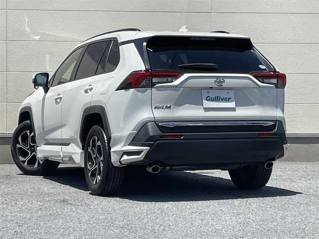 トヨタ ＲＡＶ４ X 茨城県 2021(令3)年 5.1万km ホワイトパールクリスタルシャイン 　モデリスタフルエアロ/　ルーフレール/　純正ディスプレイオーディオ/【フルセグTV/Bluetooth/Miracast】/　衝突被害軽減システム/ レーダークルーズコントロール/ レーンキープアシスト/ 車両接近通報装置/ コーナーセンサー/ モデリスタアルミホイール/　オートLEDライト/　オートマチックハイビーム/　ビルトインETC/　横滑り防止装置/　盗難防止装置/　フロアマット/　プッシュスタート/　スマートキー