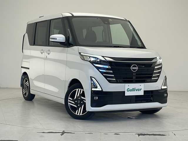 日産 ルークス HWS X プロパイロットED 沖縄県 2023(令5)年 3.4万km ホワイトパール 県外仕入れ/禁煙車/純正ナビ（MJ122D-W）/(フルセグTV　CD　Bluetooth接続)/両側パワースライドドア/アラウンドビューモニター/ＥＴＣ/プロパイロット/クルーズコントロール/デジタルインナーミラー/電動パーキングブレーキ/ステアリングスイッチ/LEDヘッドライト/オートライト/電動格納ウィンカーミラー/コーナーセンサー/純正14インチアルミホイール/プッシュスタート/スマートキー/純正フロアマット/サンシェード